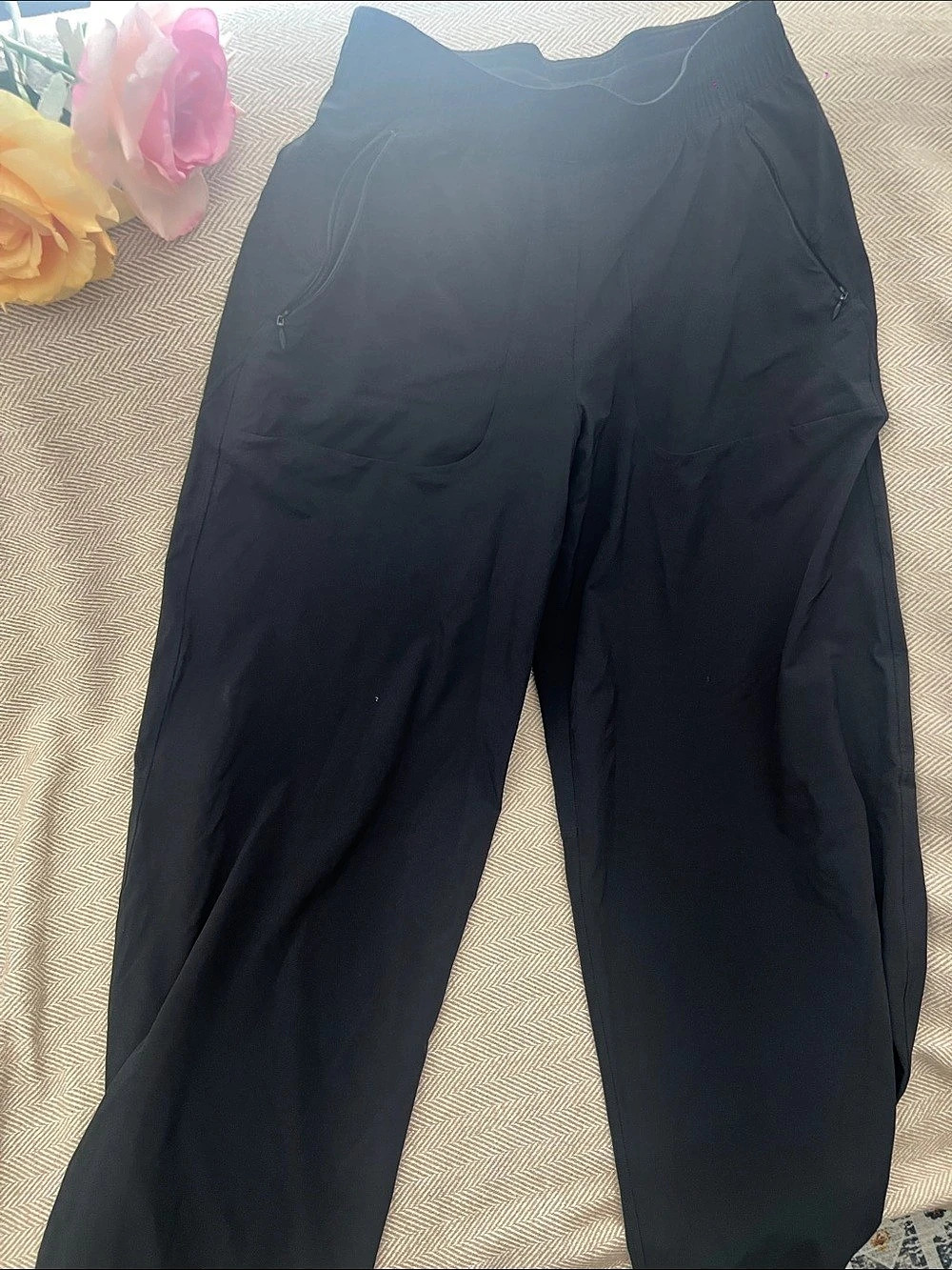 lululemon Swift Mid-Rise Wide-Leg Pant Black Size 4